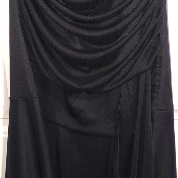 Off the shoulders black dress - Picture 2 of 4